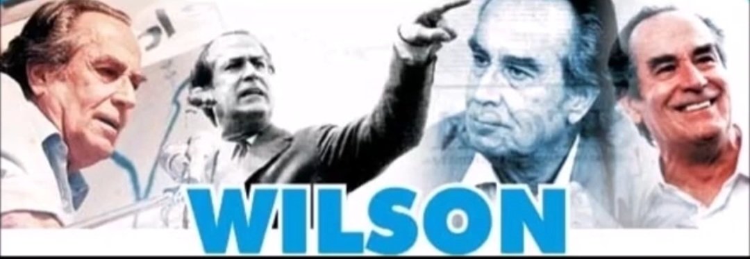 D_DelgadoSicco's tweet photo. 40 AÑOS QUE WILSON RETORNABA A SU PATRIA. 
CON APENAS 18 AÑOS LO SEGUI Y GRITE SUS DISCURSOS.
AL VOLVER, HABIENDO SIDO POR AÑOS PERSEGUIDO, EN SU ENORME GRANDEZA SOLO TUVO GESTOS DE UNIDAD, PONIENDO POR DELANTE LA DEMOCRACIA, LAS LIBERTADES .
¡ VIVA POR SIEMPRE WILSON !
 💙  🇺🇾 https://t.co/8hZSOcUVrt