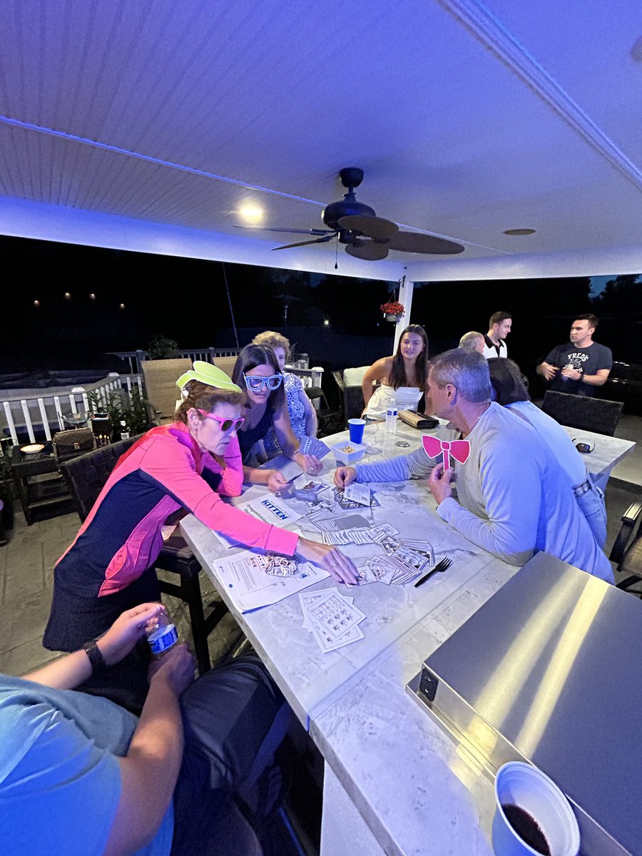 HBernesser's tweet photo. Had a wonderful game night playing #yougottabekittenme sponsored by @Tryazon. Fun was had by all ages and it was such a cute game! https://t.co/UhGss09YYV