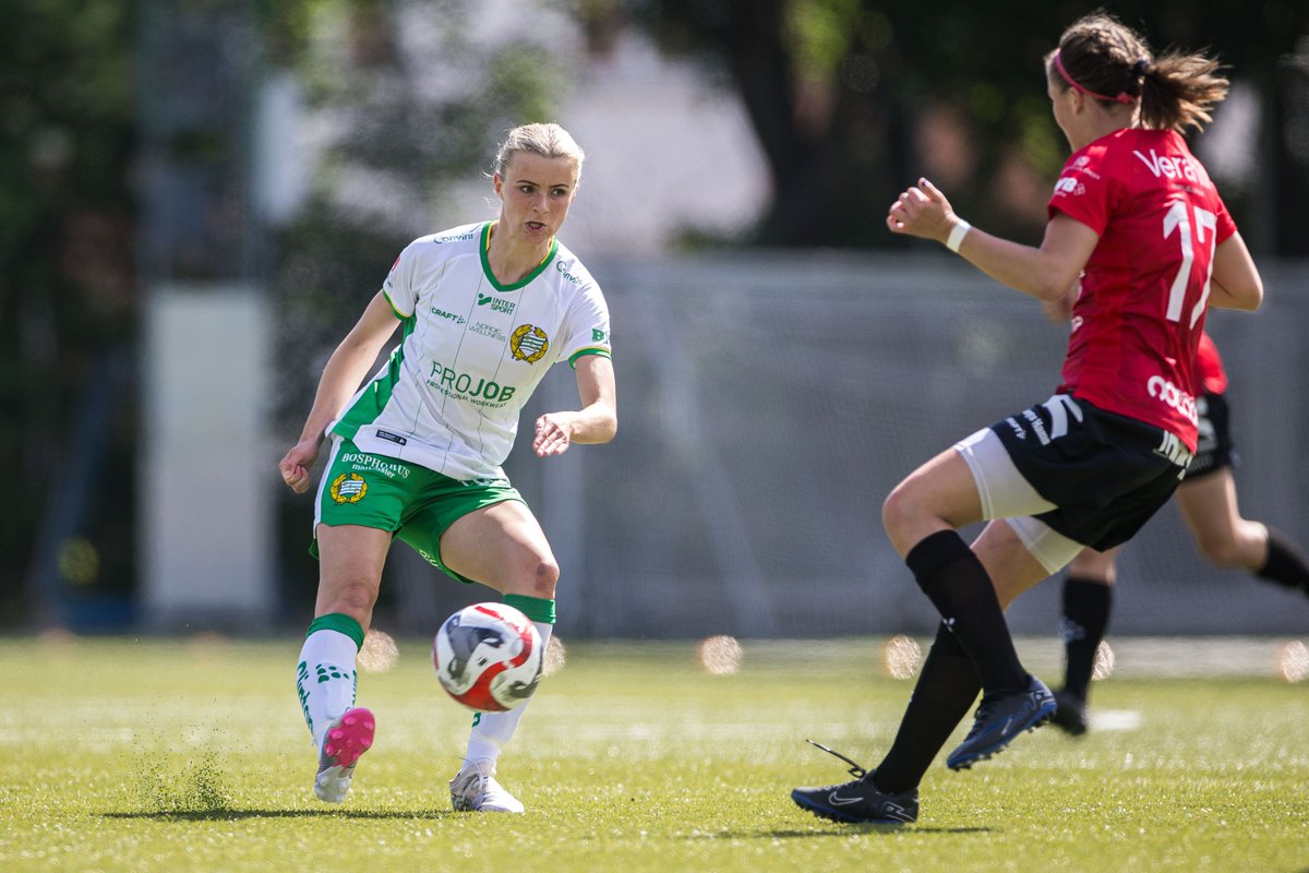 hammarbyfotboll's tweet photo. 73' Thea Sørbo ersätts av Ellen Gibson.
#HIFTFF | 5-0 | #Bajen https://t.co/U6ynFFysTO