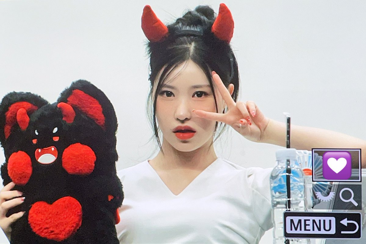 쥬니 tweet media