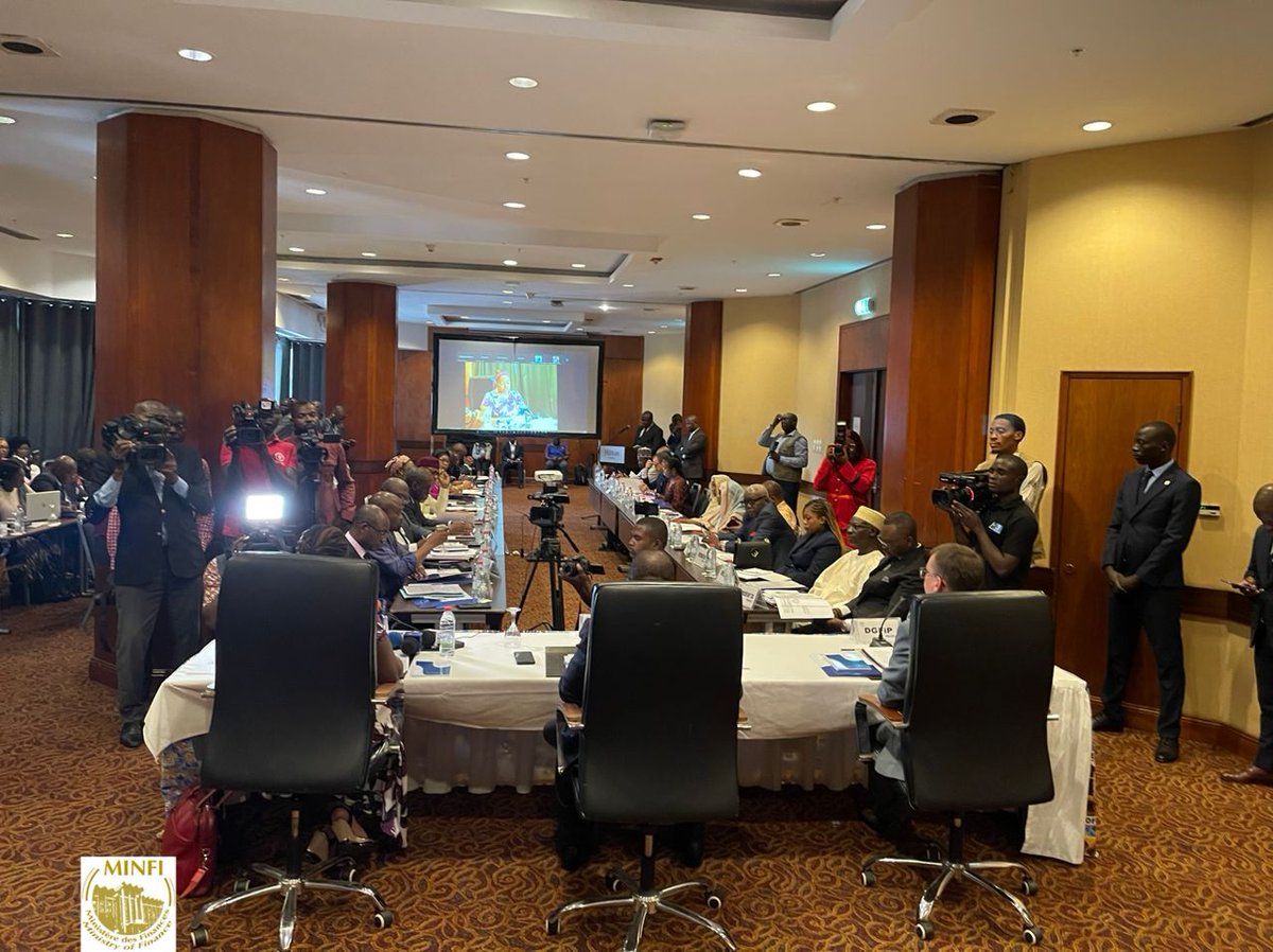 minfi_cameroun's tweet image. #PAGFI3 | Le Ministre des Finances, Louis Paul MOTAZE, Président du Comité de Pilotage de la Troisième phase du Programme d’Appui à la #Gouvernance #Financière (PAGFI 3) a présidé ce 14 juin 2024, à #Yaoundé, la première session dudit Comité.