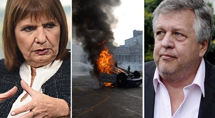 MartnPeiretti1's tweet photo. 🟥❎⚠️Dictadura. Patricia Bullrich y su amigo el Fiscal ensobrado Stornelli, detuvieron a 35 personas inocentes,ninguna con antecedentes, los detenidos son estudiantes, vendedores ambulantes, personas en situación de calle. La terrorista es Bullrich y sus infiltrados en la marcha https://t.co/SDkHJAOTlg