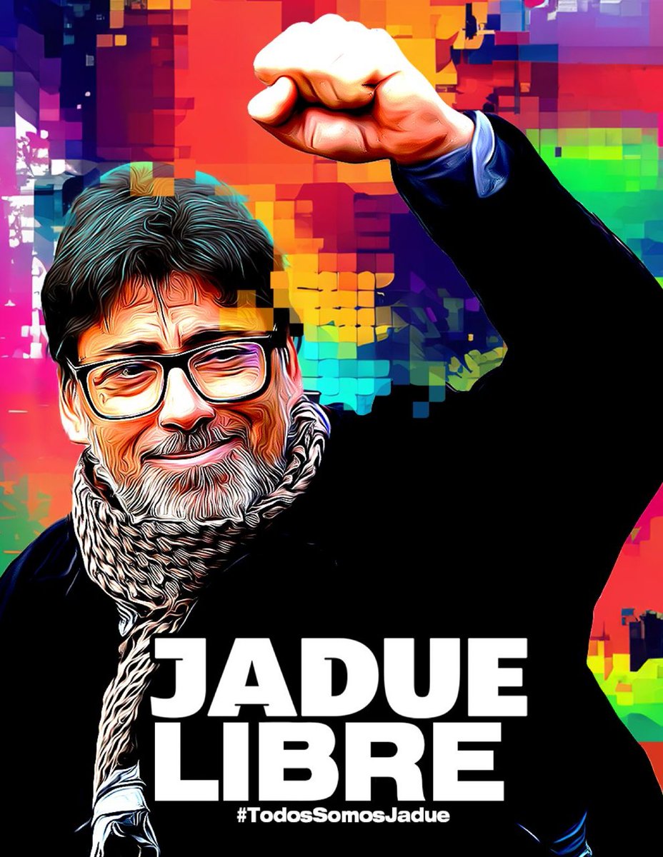 Felíz día para un Padre ejemplar, hoy preso político. 
Castigado por la "justicia" chilena para que a nadie más se le ocurra intentar cambiar un sistema cruel que día a día explota a sus ciudadanos.
Libertad para Daniel Jadue.
#TodosSomosJadue #JadueLibre
#JadueNoEstáSolo