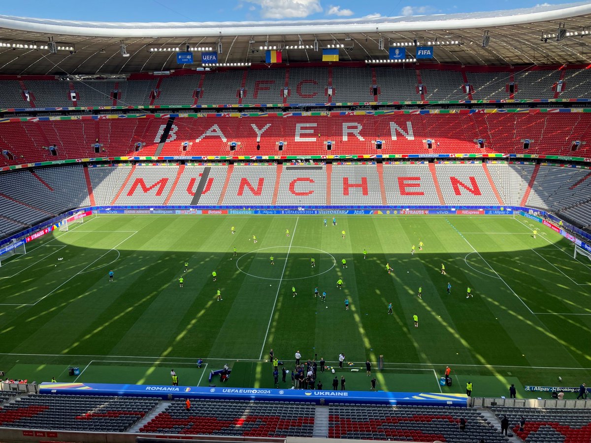 Die Ukraine vor ihrem Start in das EM-Turnier - seit mehr als zwei Jahren schon verteidigt sich das Land gegen den russischen Angriffskrieg @EURO2024 <a href="/uafukraine/">Ukrainian Association of Football</a> #dpareporter #EURo2024