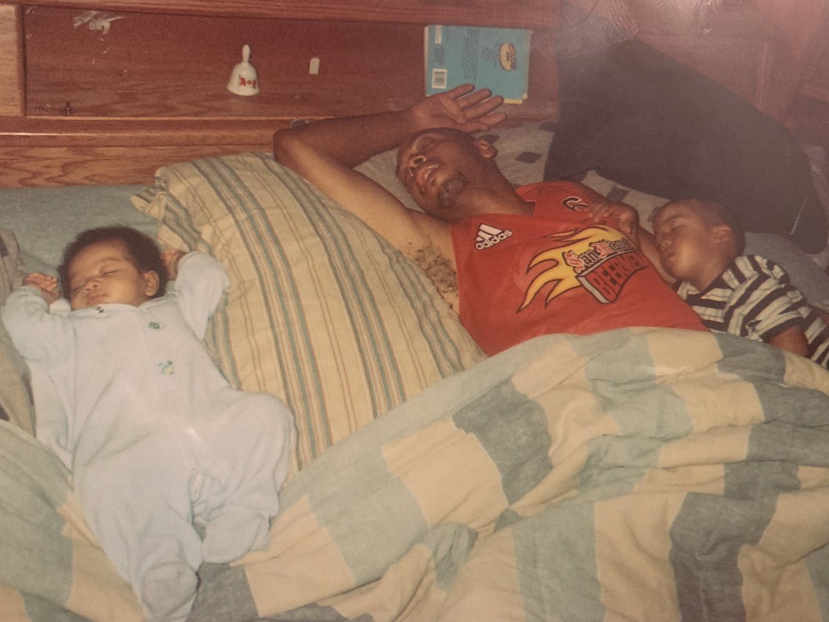 Etiennestrothers tweet media