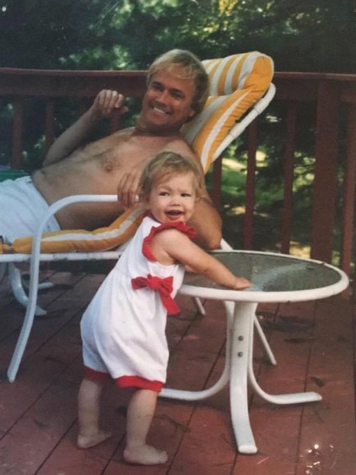 Happy Fathers Day, Dad❣️
(My Dad was in his early 50’s in this picture) #FathersDay https://t.co/O5Q