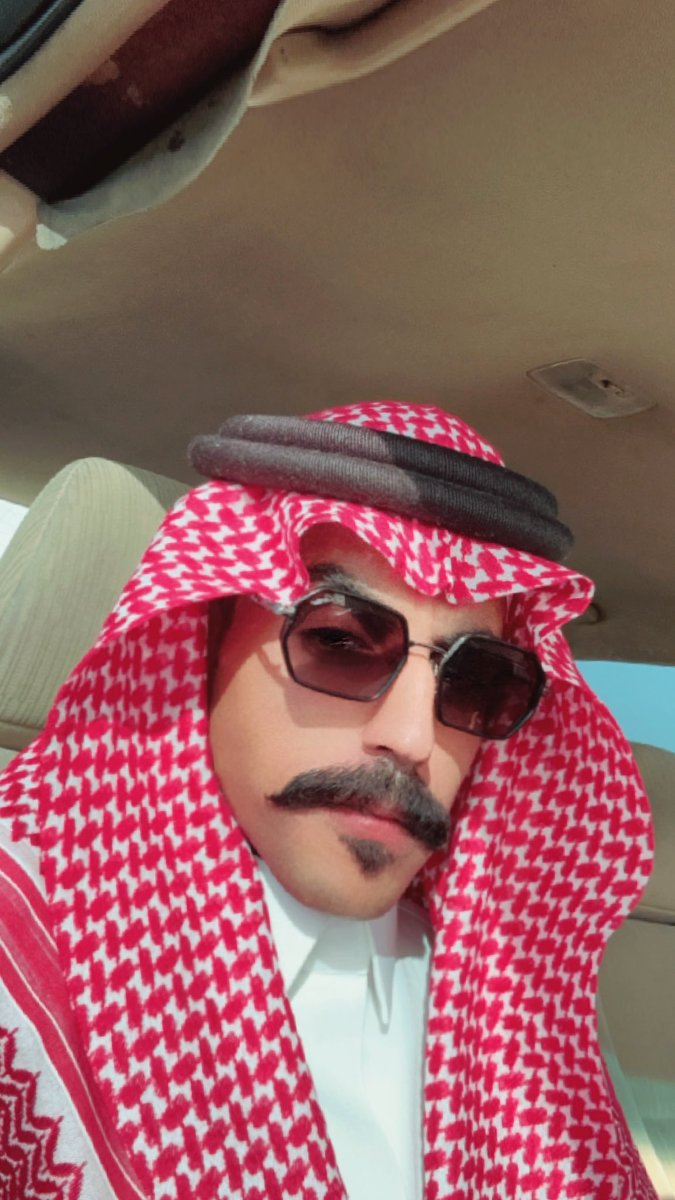 : 𝚢 tweet media