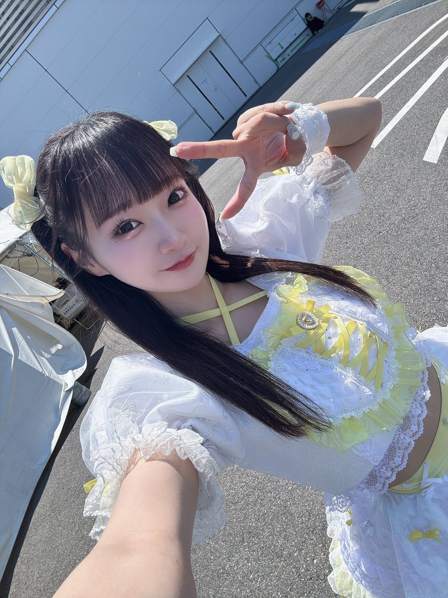 夢藤りのん tweet media