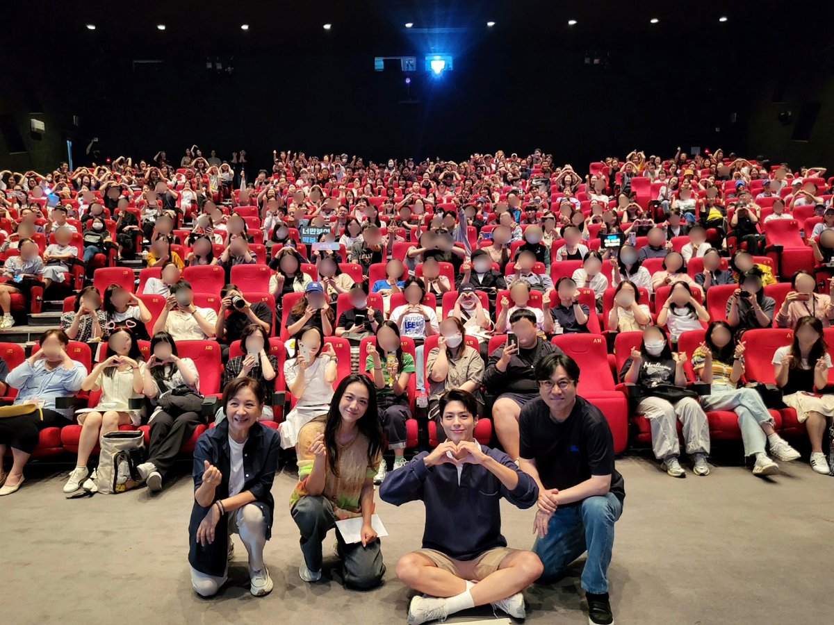 acemaker_movie's tweet photo. 주말에도 찾아와 주신 관객분들과
지아의 깜짝 등장 덕분에
더욱 풍성했던 <원더랜드> 부산 무대인사✨

<원더랜드> 절찬상영중🍿

#원더랜드 #탕웨이 #수지 #박보검 #정유미 #최우식 #니나파우 #여가원 #김태용감독 #절찬상영��� #Wonderland https://t.co/BetJL2Yy7f