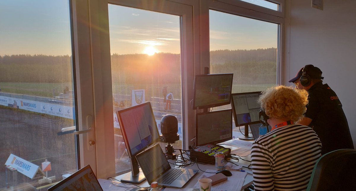 Kiitos ja anteeksi 😉

Jukola 2024 - tsek 💪

#jukola #suunnistus 
📸Mikko Niskanen