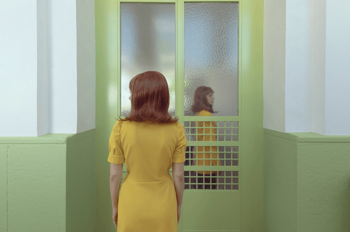 adfphoto's tweet photo. Sus imágenes revelan que creemos estar en íntima  relación con lo que vemos, sin advertir que lo que nos apropiamos es, tan sólo, un espejismo que nos confunde impidiéndonos mirar con atención  la realidad con nuestros propios ojos... https://t.co/LIxgXNzd4f #photography #photo https://t.co/A88SnsLwV9