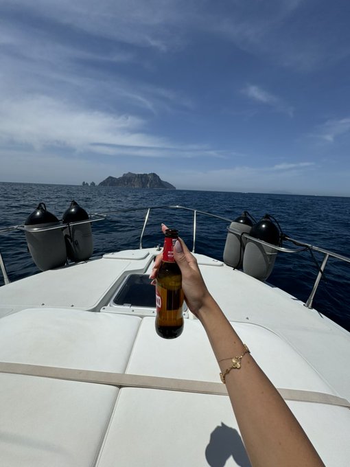 4 more beers before I full port profits into a parlay for the euros https://t.co/JyqiitOUJt