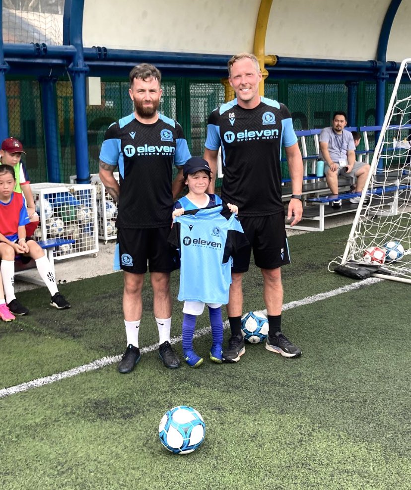 Really enjoyable off-season coaching children from all over the 🌍 in 🇨🇳 &amp; 🇻🇳. A nice reminder of the importance of connection, communication and collaboration when working with children &amp; developing athletes.

Thanks for the memories and opportunity <a href="/n50sjj/">Stuart Jones</a> &amp; <a href="/DanStubberfield/">Dan Stubberfield</a> ⚽️