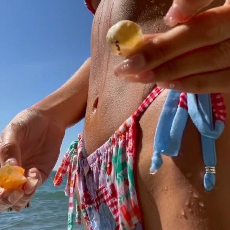tonesofscorpio's tweet photo. beach vibes tan lines 🌞⛱️🏵️ https://t.co/QIbGoC5Ox6