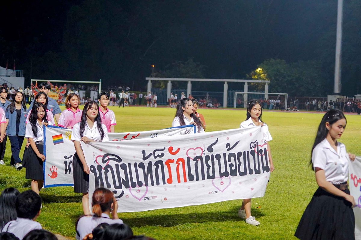 Thaireactionvid's tweet photo. เกย์น้อย = จุดสูงสุดของห่วงโซ่อาหารมข. เป็นที่หมายตาของเหล่า ชายแท้ นมงู หญิงแท้ เกย์เฒ่า เก้ง เกย์มีรสชาติละมุนลิ้น ทานง่าย จึงเป็นที่ต้องการของตลาดในขณะนี้ https://t.co/MmfznBn9Sk