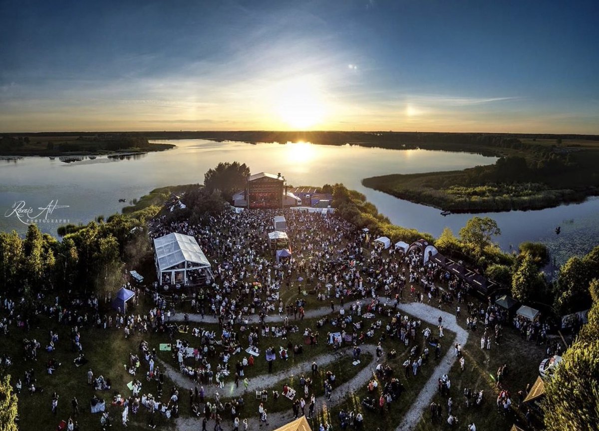 Great to be back on stage with Nik Kershaw in beautiful Lithuania last night