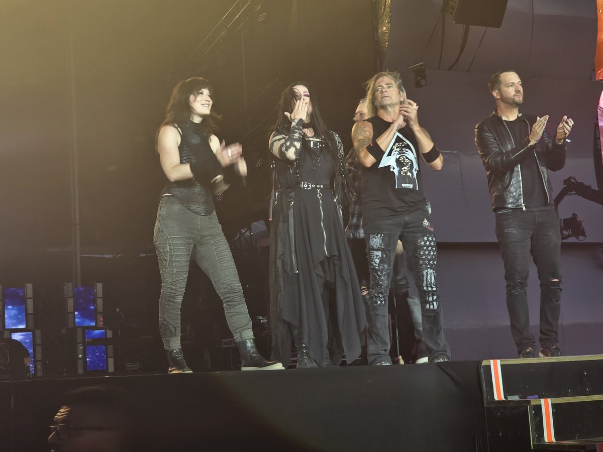Moongyyu's tweet photo. @evanescence The time passed so fast but it was amazing. Please come back soon 🇵🇹Thank you so much, guys 🫶🏻
Let's meet again ❤️
#rir #rir2024 #rirlisboa #RockInRio #RockinRioLisboa #Evanescence #RockinRio2024 https://t.co/XCbrQsN0Cj