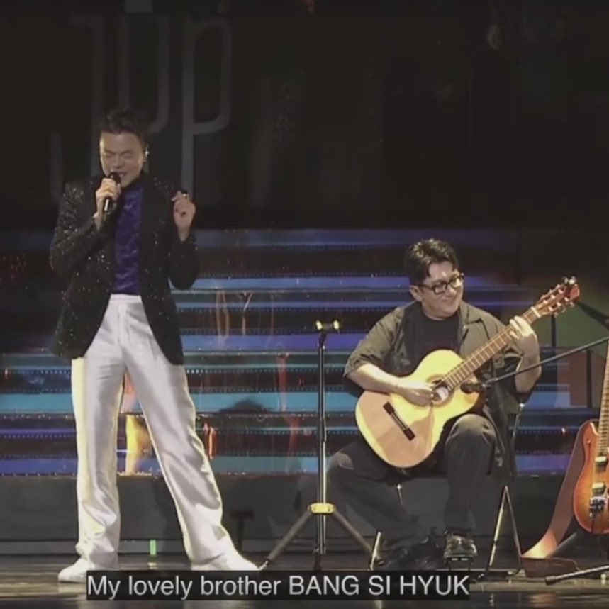 GQMKQnAX0AAAp9a?format=jpg&name=900x900