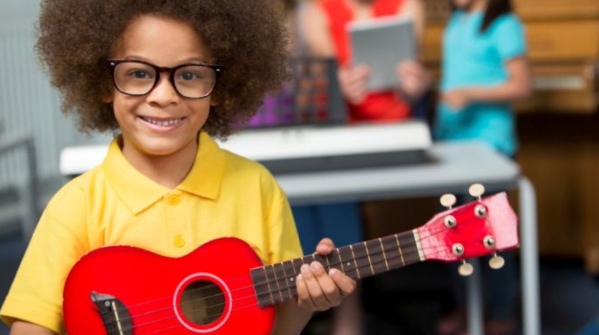 funmusicco's tweet image. So, you get a new set of ukuleles ready for your next #FunMusic classes, and then what.. 🤔You'll find your next FREE steps here: bit.ly/4eCP0Dt

#MusicInSchools,#MusicTeacherResources