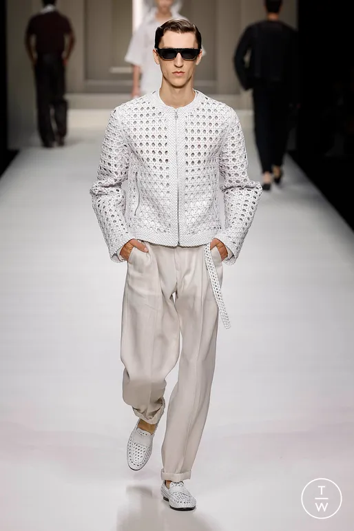 thinksoffashion's tweet photo. Dolce and Gabanna SS25 Menswear
To me, it was a very fresh and wearable collection for men. It feels Italy vacation with my man. https://t.co/c6b4QJgoEf