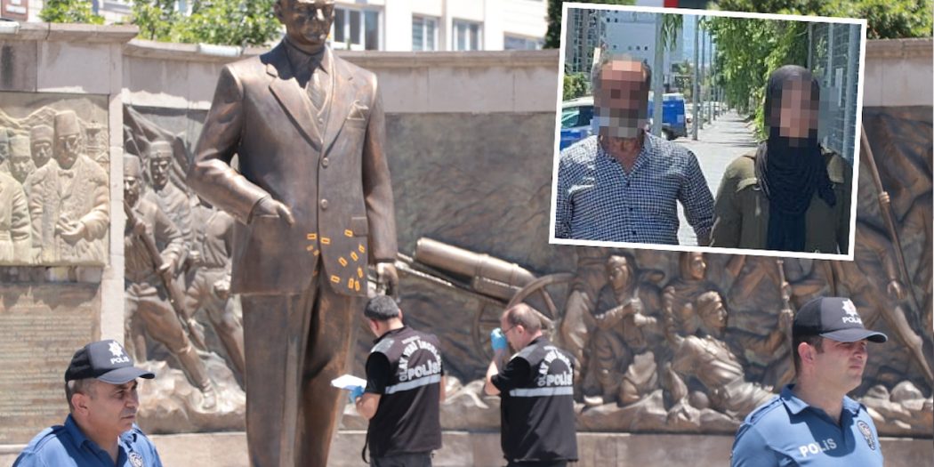 TCYeniMedya's tweet photo. Kayseri’de, Cumhuriyet Meydanı’ndaki Atatürk Anıtı’na balta ile saldıran Yaşar K. ve Zeynep A. gözaltına alındı.

İfadelerinde saldırıyı “Sadece Allah rızası için” yaptıklarını söyledi. https://t.co/VU4BBiBYNS