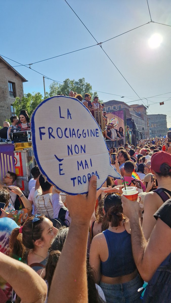 ste_marco_17's tweet image. Il riassunto di questo #RomaPride