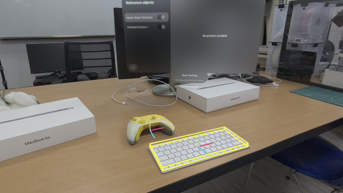 ZionZiyang's tweet image. Although it took 8 hours, It works like a charm!
#WWDC24 #visionOS2 #ObjectTracking