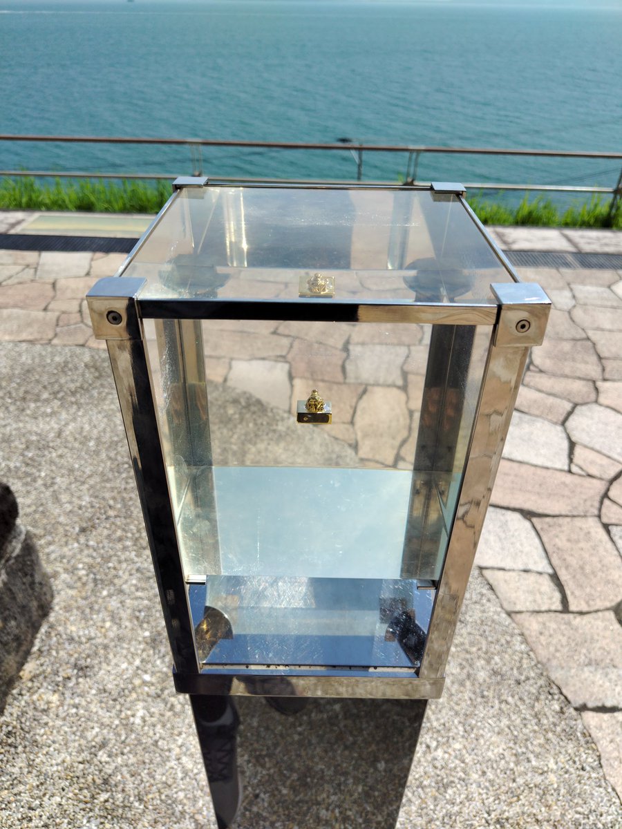 maeda_syoshi's tweet photo. 前回出来なかった志賀島1周（＋ちょっと）走ってきました。早くもセミが鳴いていました(^_^)天気がよくて自然からエネルギー貰って走れた気がします(^^ )金印公園があって上ってみたら屋外に金印のレプリカ？の展示がありました。遠くに広がる景色と一緒にみると不思議と長い歴史も感じられました。 https://t.co/BAegiBinKs