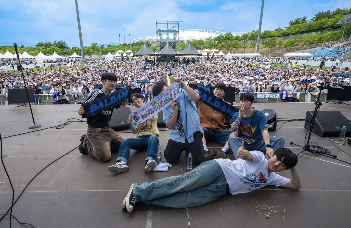 jua_band's tweet image. 애들아 수고 많았어

#어썸 #달담