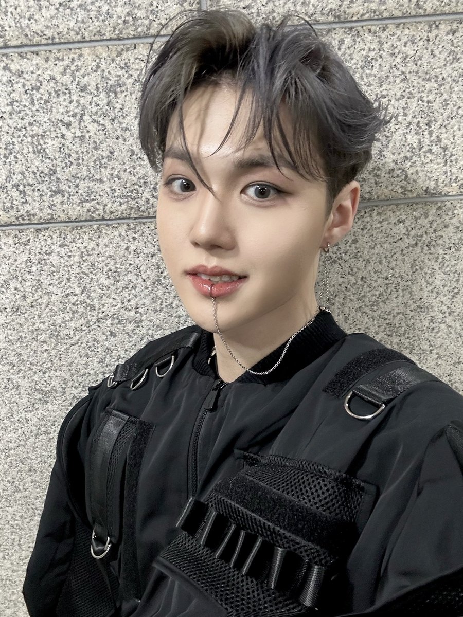 treasuremembers's tweet image. 킹콩 막방 까지 함께 해주셔서 
감사해요 
짧고 굵게 활동을 했는데 이번 킹콩으로 시작해
어떤 무언가가 또 있을지 ㅎㅎㅎ 
앞으로도 많은 기대 부탁 드리고 
항상 사랑합니다 트레저 메이커
사랑해 ❤️