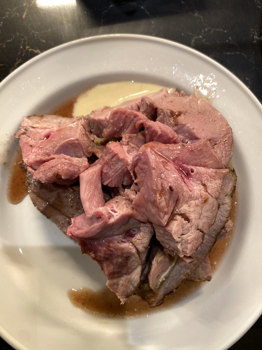alexpelouze's tweet photo. Side effects: secondary typically undesirable effect of a conference 
Weight loss 
@keto_live you loose wait while eating there for a week. 
Wonderful 
And even the Kitchen Director Philippe Bischoff lost 2 kg while cooking for us. !! 
Congratulation to all of the team https://t.co/SEi0H8ipYW