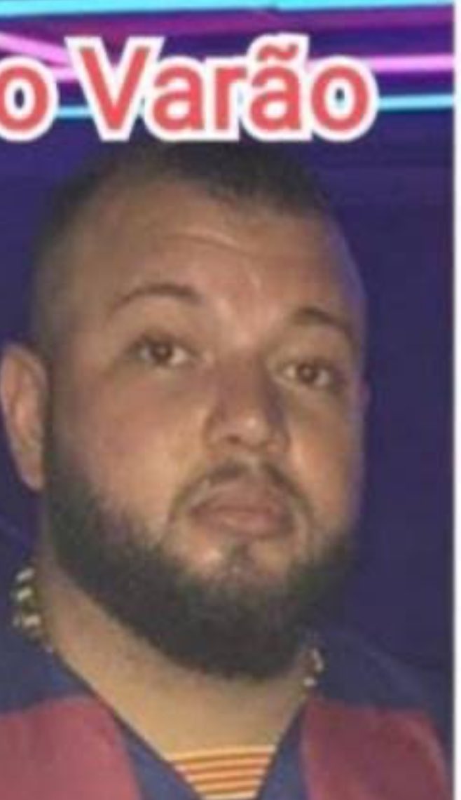 #miliciano #juninho #varao se encontra nesse exato momento na praça de #cabuçu diálogandos cm #policias 20batalhao  até quando esse covarde vai fica impune <a href="/draco_ie/">DRACO-IE OFICIAL</a> <a href="/informeagorarj/">INFORME AGORA OFC</a> <a href="/PlantaoBaixadaa/">Plantão Baixada RJ</a> <a href="/FogoCruzadoRJ/">Fogo Cruzado RJ</a> @silva564500