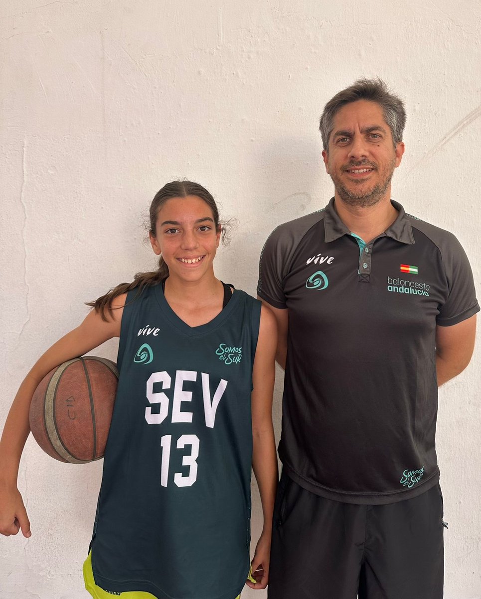 Siguen los entrenamientos de las selecciones <a href="/FAB_Andaluza/">Federación Andaluza de Baloncesto</a> de 3x3 con vistas al Cto de España.
Ya sin nuestra jugadora Maria Angulo de Pablos, pero si con nuestro <a href="/PUERTASJM/">JOSE MARIA PUERTAS</a> seleccionador Inf Fem.
#SomosCIA
<a href="/ColeMontaigneSe/">Colegio Montaigne Sevilla</a>