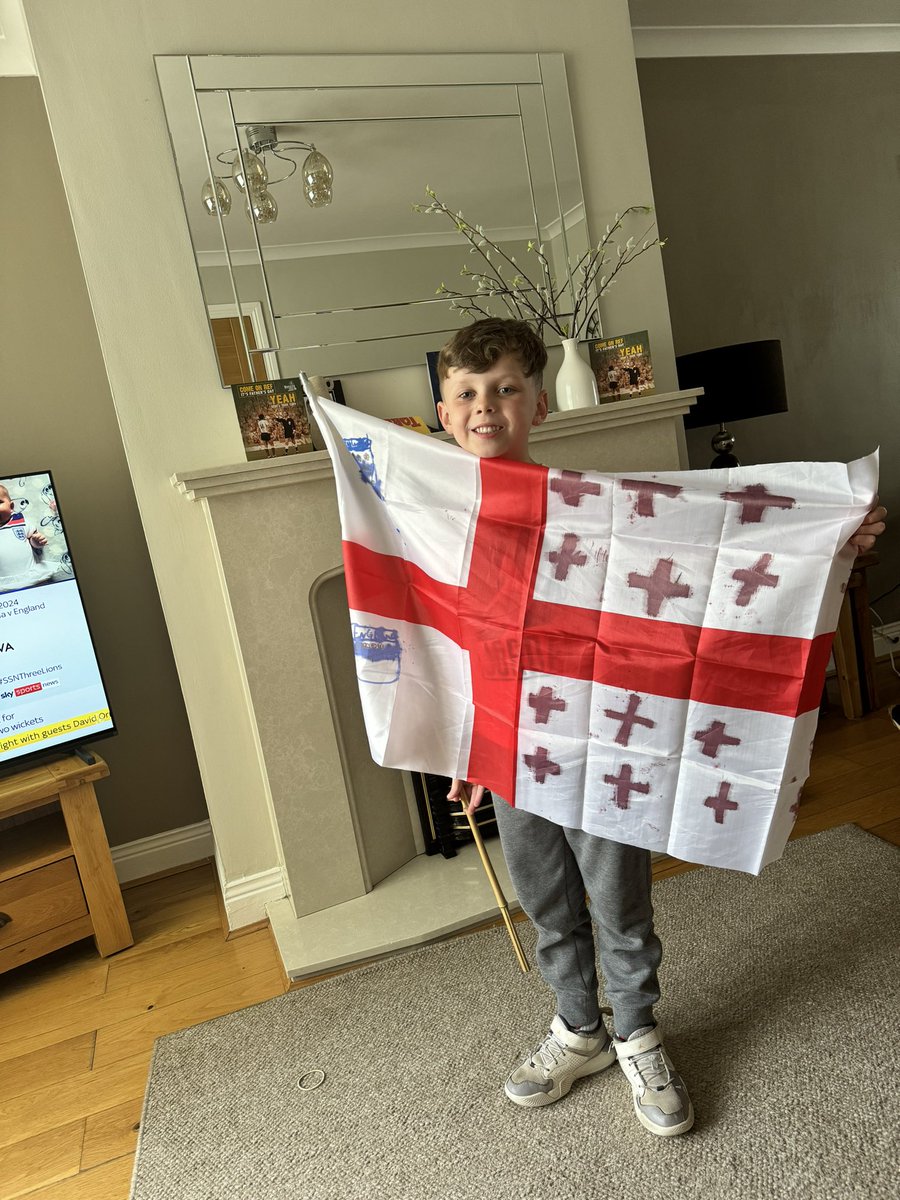 teessidetripod's tweet photo. #ssnthreelions

JACK https://t.co/KdT8f88Fn2