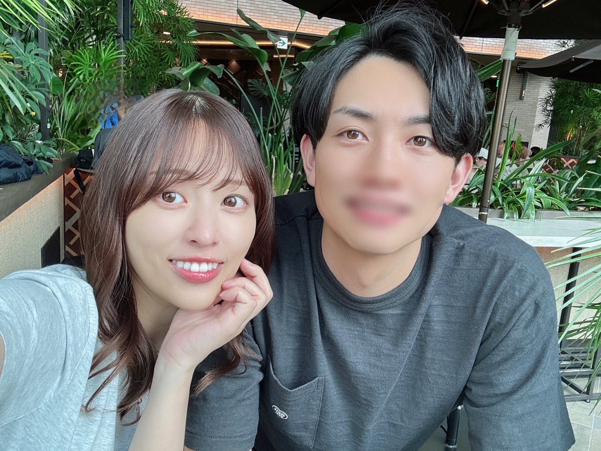 QcO74VgZVtqkeUB's tweet photo. 月田さん叩いてるのは何も持っていない独身女性が多そうね🥺
何一つ勝てないもんね。

・夫が医者
・夫がイケメンで若い
・自分は美人
・婚約指輪はカルティエでダイヤが大きめ
・すんなり妊娠
・子どもの性別は女の子
・品数の多い凝った手料理
・忙しいのにご飯は一緒に食べてる
・激務でもラブラブショットに付き合ってくれる

そしてアンチに刺さる文章を書くのが上手だから炎上する

月田さんの投稿見て「お、ご飯美味しそう！」くらいの気持ちで見られる人は勝ち組の生活してる証拠🥺