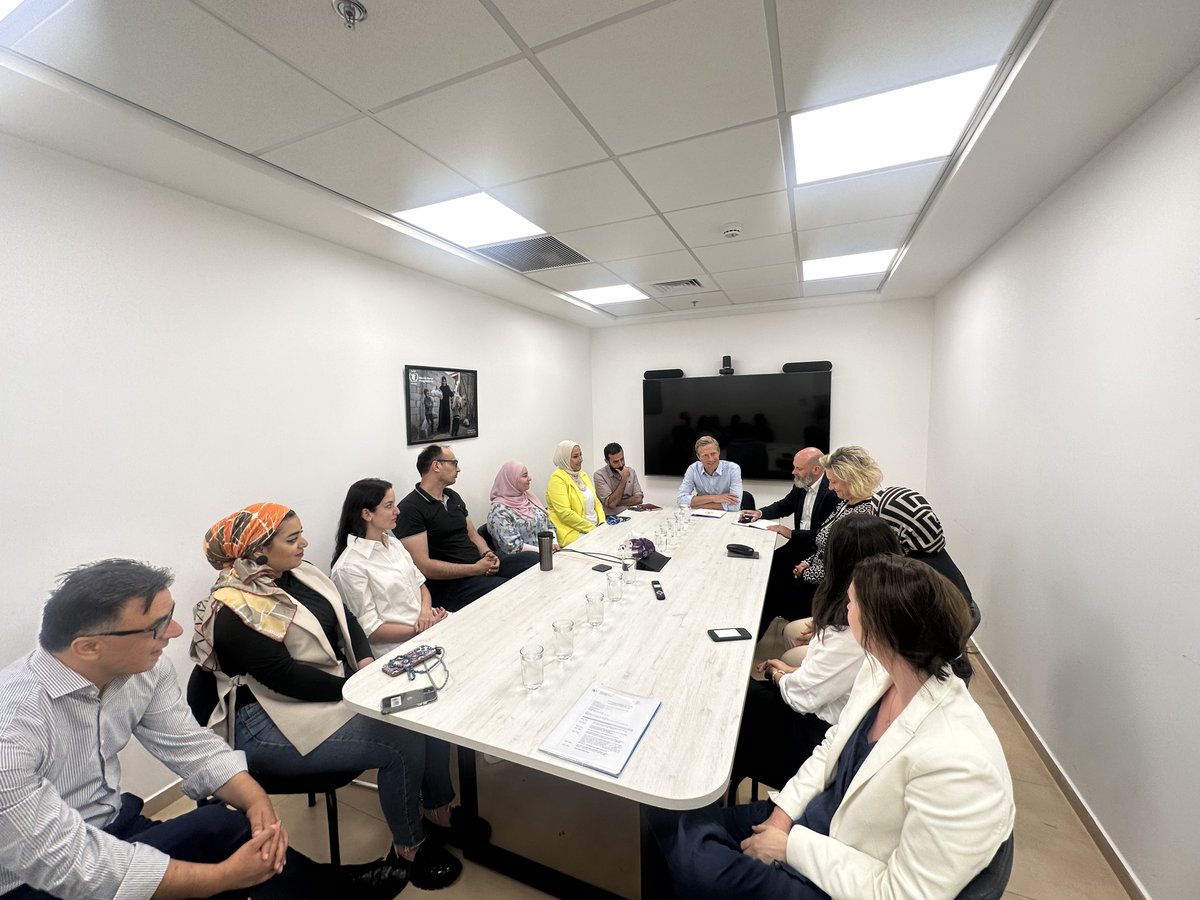 CarlSkau's tweet image. Great to spend time with our remarkable @WFP teams in Jerusalem, #WestBank &amp;amp; #Gaza, who move mountains every day to get food and life-saving assistance to Palestinians in need. Many work in near impossible conditions, risking their lives. Deep respect and gratitude.