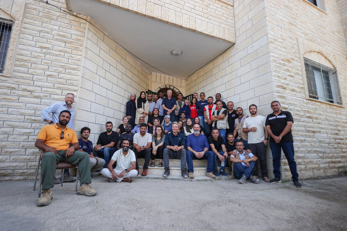 CarlSkau's tweet image. Great to spend time with our remarkable @WFP teams in Jerusalem, #WestBank &amp;amp; #Gaza, who move mountains every day to get food and life-saving assistance to Palestinians in need. Many work in near impossible conditions, risking their lives. Deep respect and gratitude.
