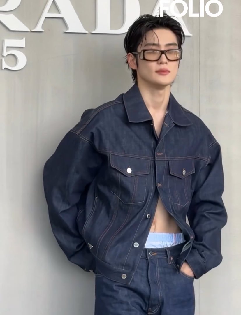 jaehyunpetals's tweet photo. oh........ Jeong Jaehyun....

JAEHYUN SHINES IN PRADA #PradaSS25 #PradaSS25xJAEHYUN @Prada https://t.co/9ZoBA3TPGe