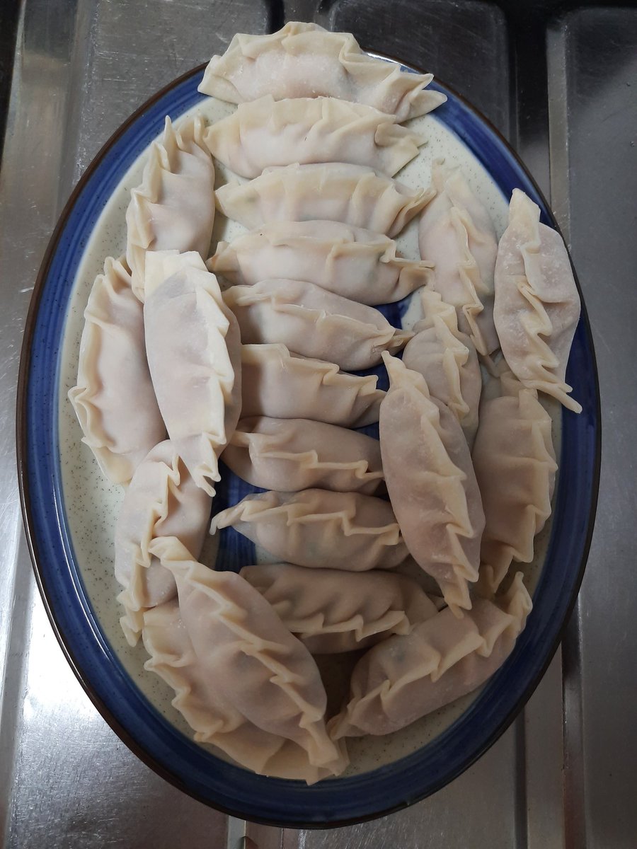 hellogitha's tweet image. 休日は餃子を作りましたー💗🥟😍