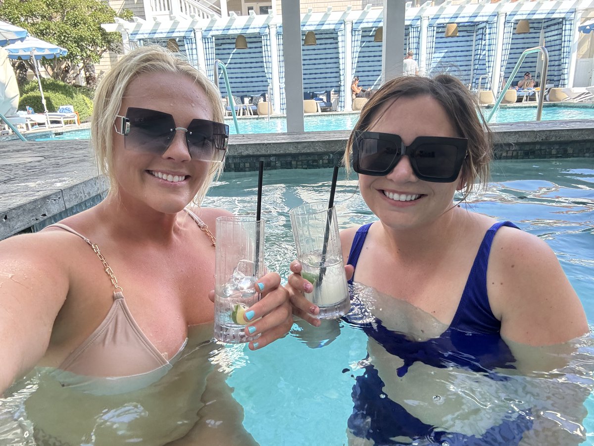 FemaleRancher's tweet photo. My hard work has paid off, and now I can employ my two friends full-time and part-time! They also get to join me on my adventures. Hereโs to many more memories on this journey! ๐๐
#HardWorkPaysOff #DreamTeam #FriendsAtWork #AdventureTime #JourneyTogether #MakingMemories https://t.co/hZWbGdQows