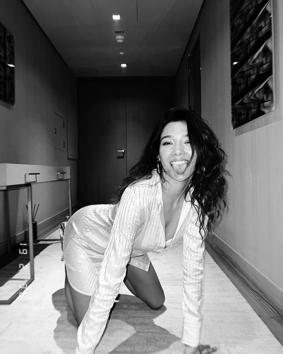 FamousTalkss's tweet photo. Aybüke Pusat ✨ - #AybükePusat https://t.co/BgHrHWoYyY