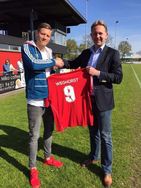 DETO feliciteert <a href="/woutweghorst/">Wout Weghorst</a> en <a href="/OnsOranje/">OnsOranje</a> met de overwinning op Polen! #trots