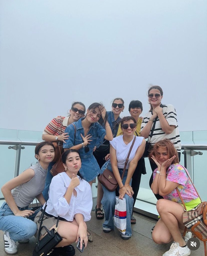 Angelito-Mariano Fam at Hong Kong! 💞

 #DonBelle | #DONBELLEmpire 
#DonnyPangilinan | #BelleMariano