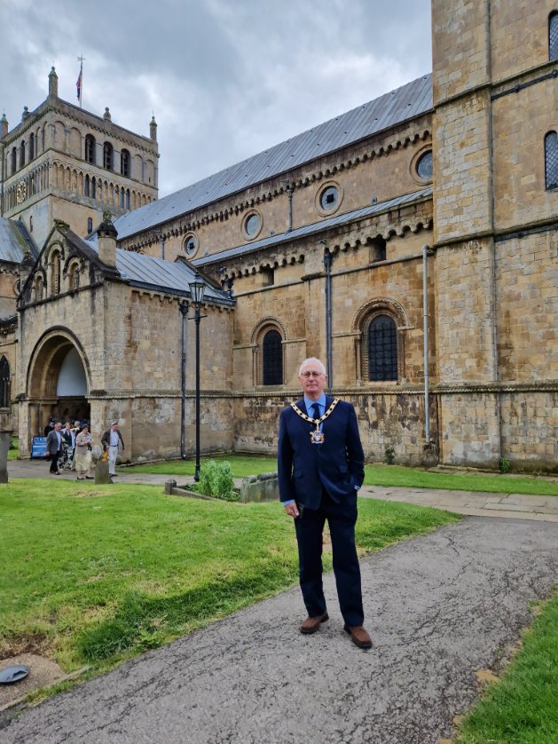 @cllrviv (@viv_mccrossen) on Twitter photo The Mayor of Gedling was honour to be invite to celebrate the Kings birthday at Southwell minster <a href="/GedlingBC/">Gedling Borough Council</a> <a href="/john/">John Shahidi</a> The Mayor of Gedling was honour to be invite to celebrate the Kings birthday at Southwell minster <a href="/GedlingBC/">Gedling Borough Council</a> <a href="/john/">John Shahidi</a>