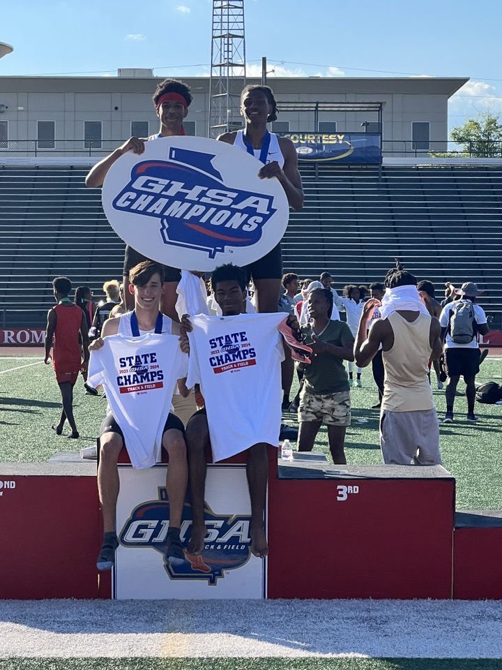 AHSTrackField's tweet image. Final race around the track together — finish strong! 

The 4x400m relay boys—Luke Roner (Jr), Yoel Glover (Sr), Vincent Nnanna (Jr), &amp;amp; Joseph Williams (Jr)—will race in Heat 10 at New Balance Nationals @ 3:04 PM today!