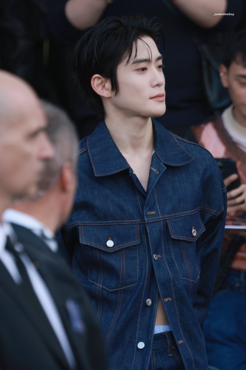 240616 #PradaSS25xJaehyun 
#JAEHYUN #재현