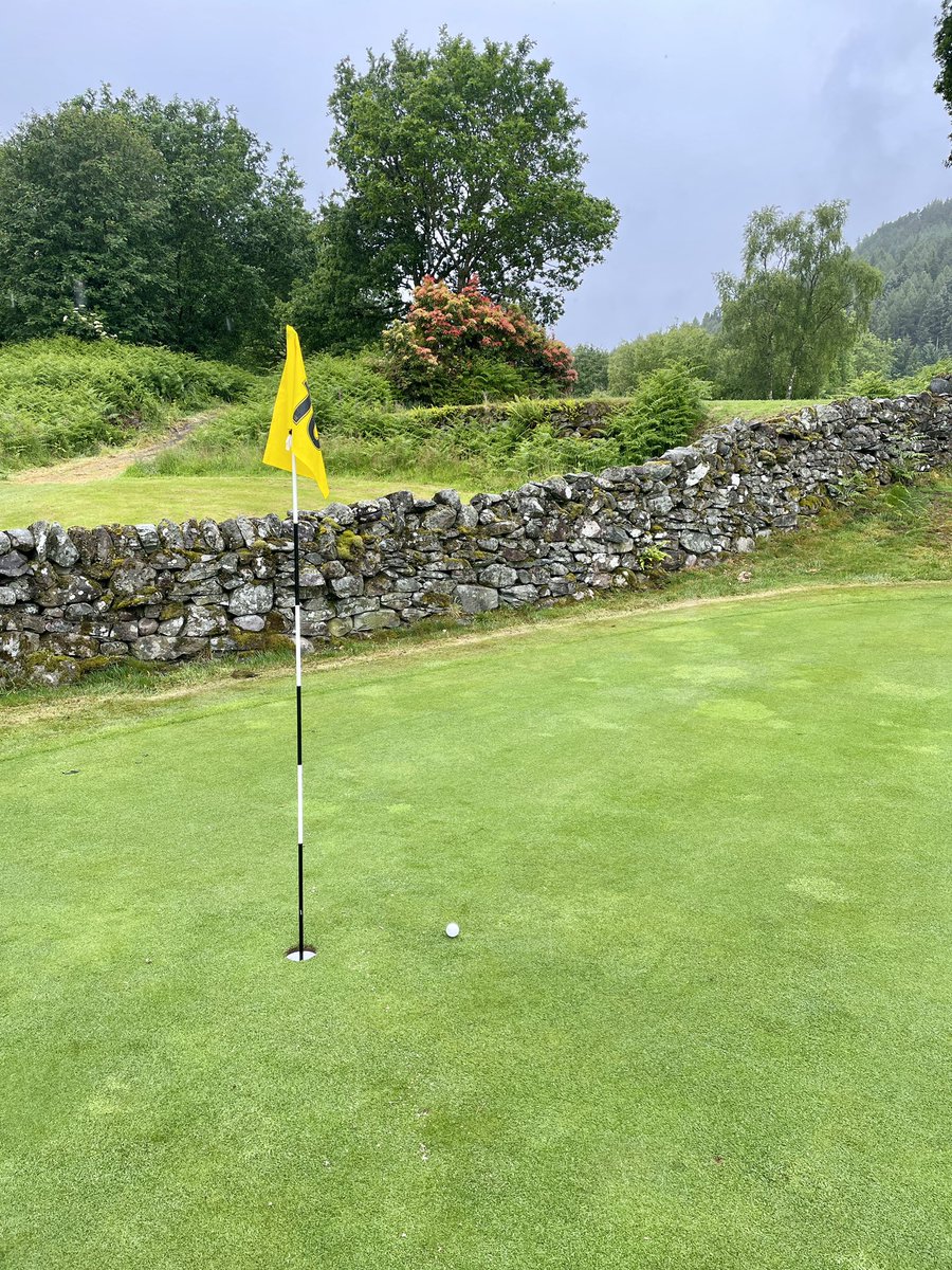wypaterson's tweet image. So near…and yet, so far at the short 10th @AberfoyleGC this morning. Must have had a wee look!! 👀 Shame, as that would have completed my collection of aces on the 3 par 3s on the back 9! #MaybeNextTime.