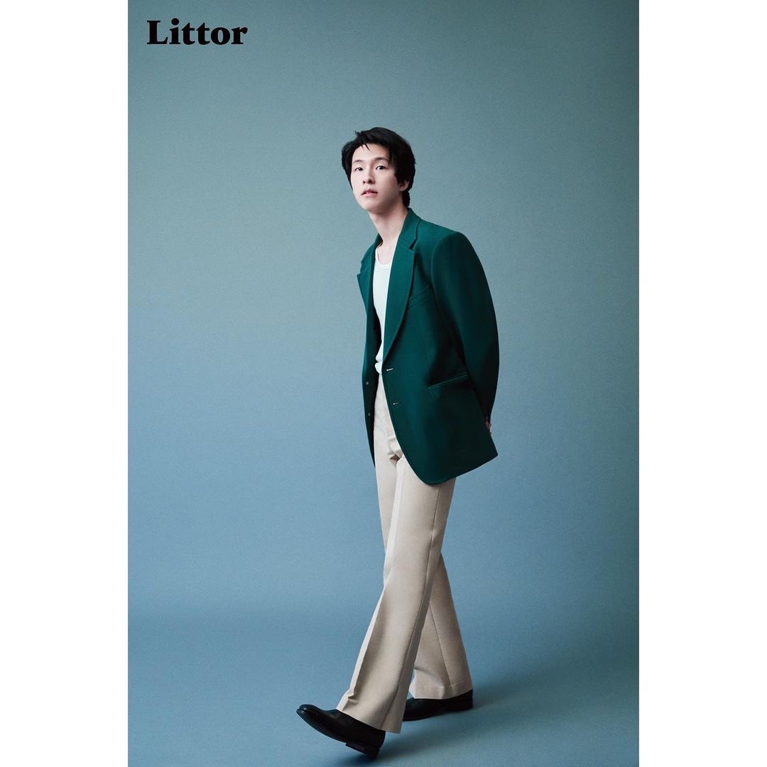 BLUE0214_017's tweet photo. 韓国文芸雑誌📖
#Littor no.36  

ご存知の方もいらっしゃるでしょうがこの記事で映画🎞️ドライブマイカーを観るきっかけに😅苦手の邦画に挑戦しました。

interview読めますので、⤴️して見ました！

📍 https://t.co/Raw1w3Snjo

#hongkyung #홍경　#ホンギョン
🩵🧩🐶 https://t.co/S6GfxP2W0u