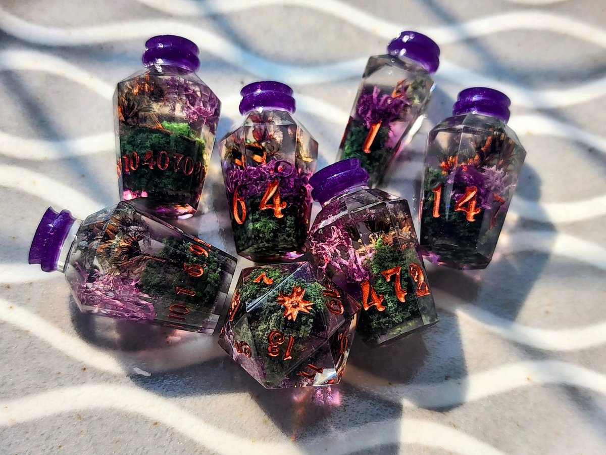 WildMagicPH's tweet image. More pictures of the Potion Dice!!

What designs should we do next?

#dnd #dice