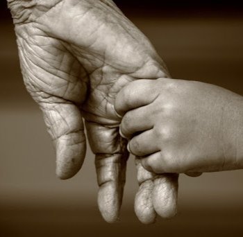 CubanoAPie2's tweet photo. #HuellasDeVida
Lo mejor dl #DiaDeLosPadres es mirar atrás, al día a día, y ver q has sido un BUEN #padre, aún con imperfecciones. Y saber q en tu mano, tu mejilla y tu alma, van, el cariño y el respeto q cultivan ese orgullo. ¡Felicidades por ser? https://t.co/SC5oi6OWZn